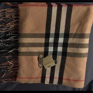 New Burberry Scarf